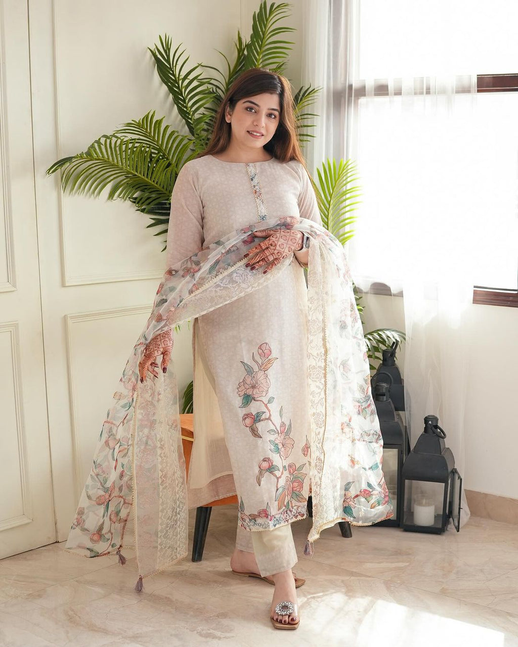 Women's Lilan Cotton Floral Printed Straight Pakistani Kurti with Pant and Dupattta